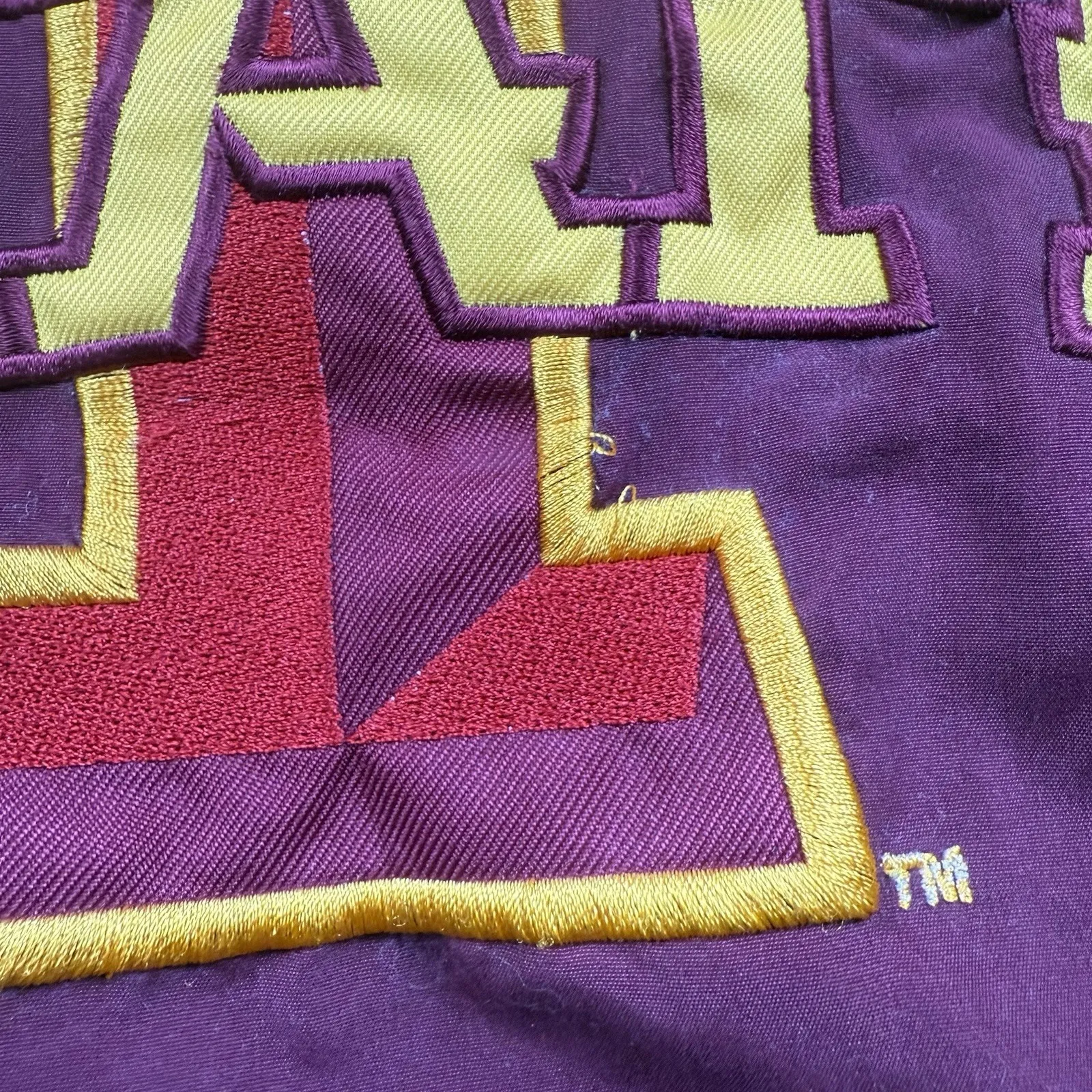 Campus Specialties Size Large Iowa State Pullover Red/Yellow Logo Embroidered Red - Image 4