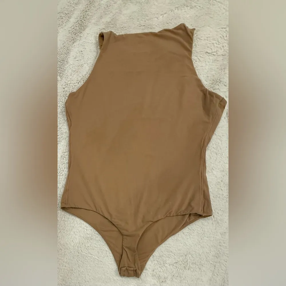 Skims Bodysuit Camel Color Size L - Image 2