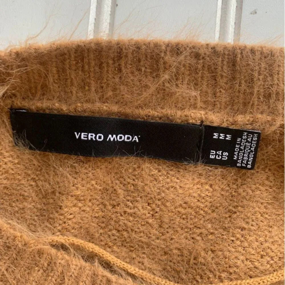 Vera Moda Brown Fuzzy V Neck Eyelash Sweater Womens Size Medium Pullover - Image 5