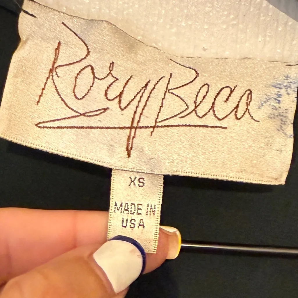 RORY BECA Women's Black 100% Silk Ruched Cap Sleeve V-Neck Top Size XS - Image 3