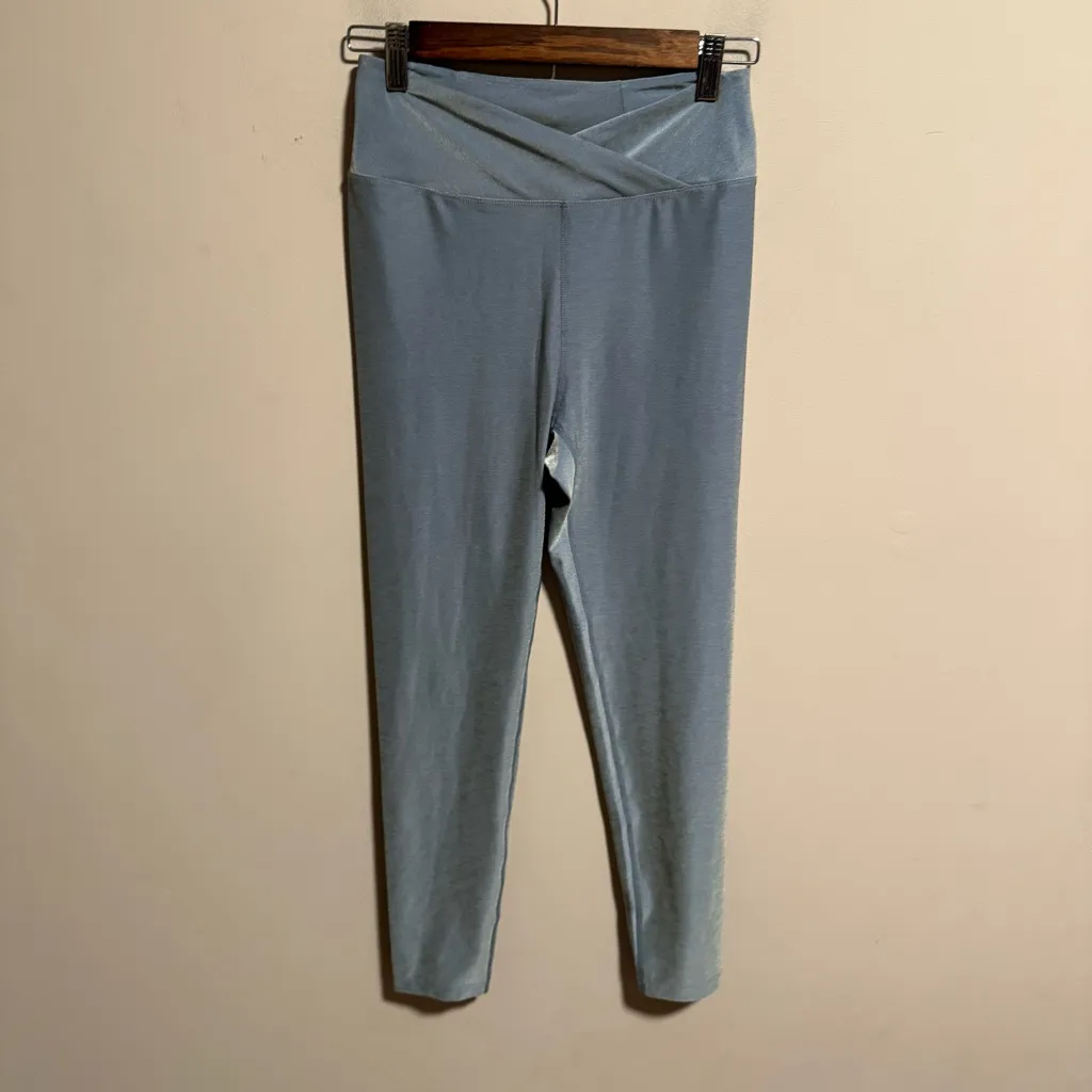 TWENTY Montreal Colorsphere 7/8 High Waist Cross Over Legging - Image 2