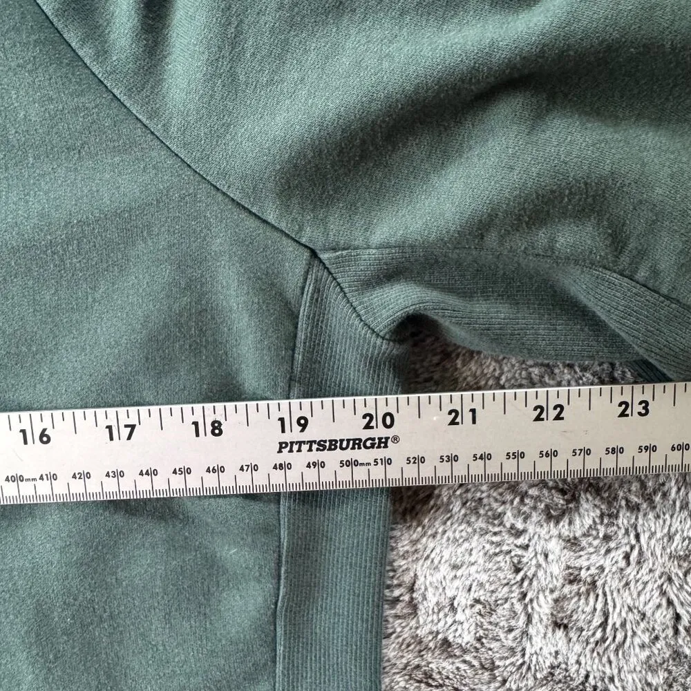 Gymshark  Training Cropped Hoodie Sz M - Image 6