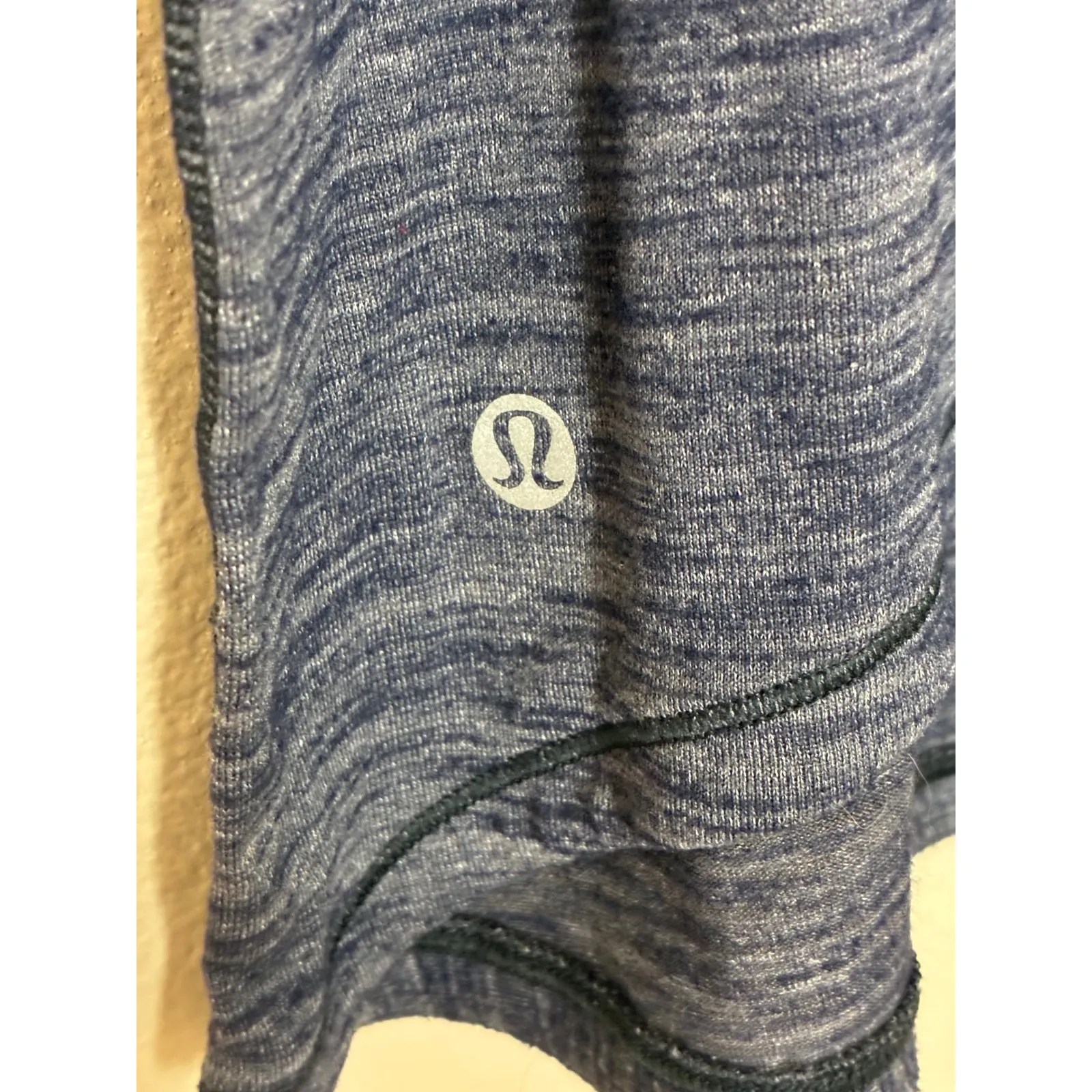 Lululemon Muscle Tank Top Size Estimated to be Small (see details) (G1) - Image 3