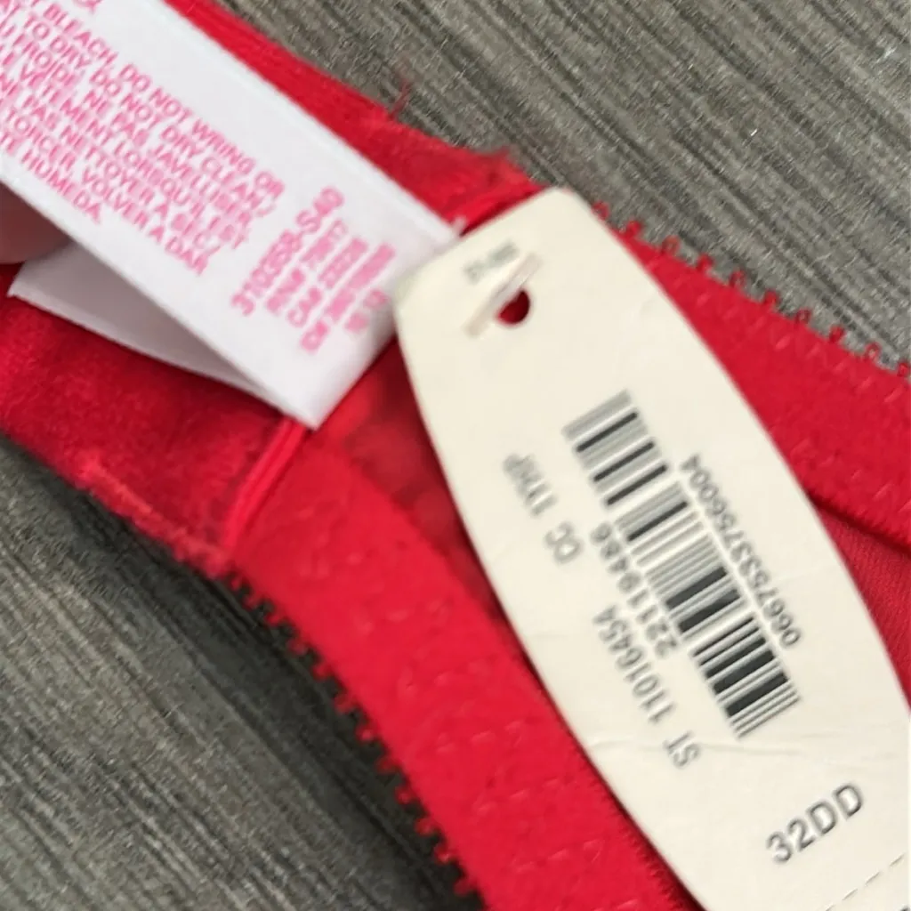 Victoria’s Secret Dream Angels 2016 Red Lace Unlined Demi Bra Size 32DD‎ - Image 9