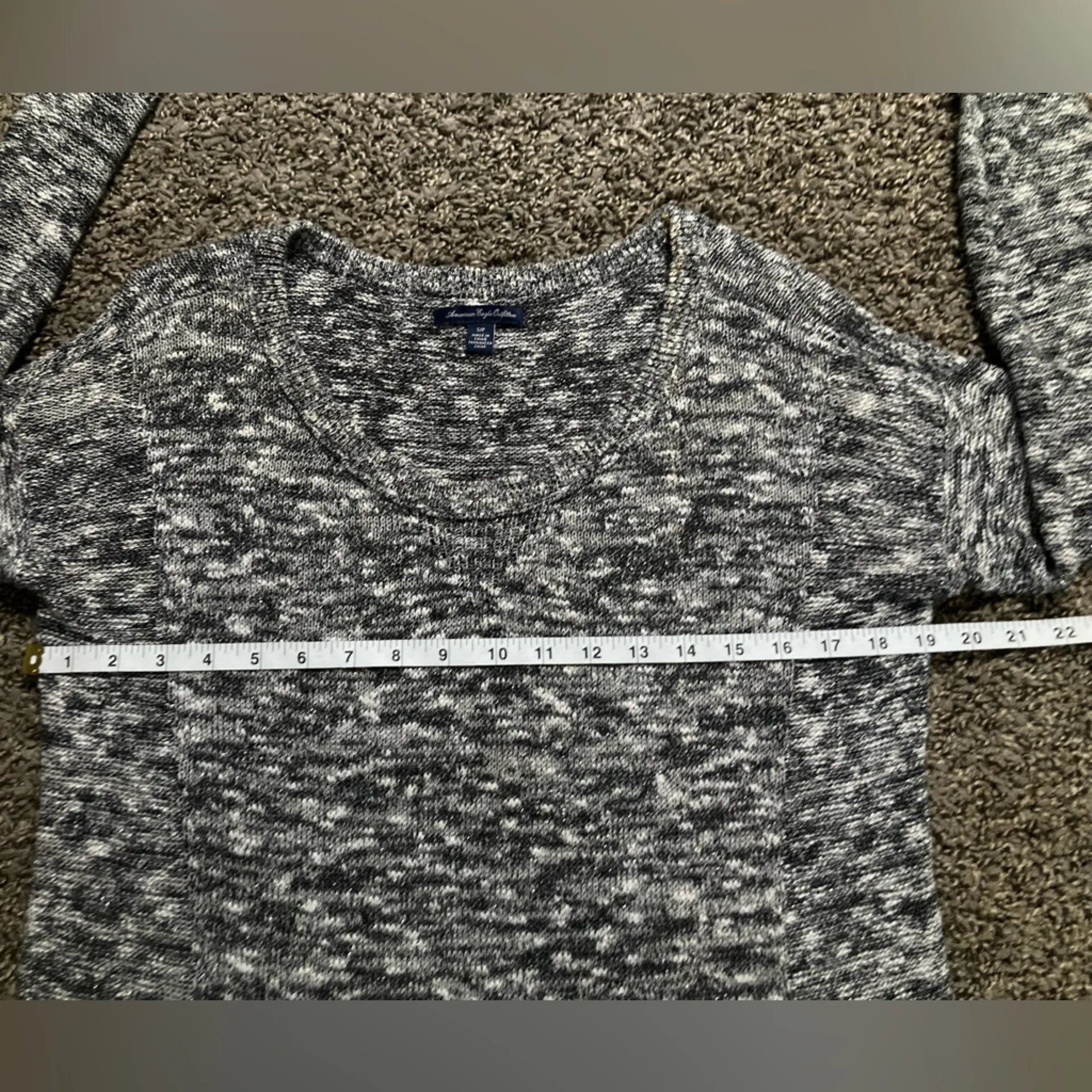 American Eagle Outfitters Gray Metallic Marled V-Neck Sweater Women’s Size S/P - Image 4