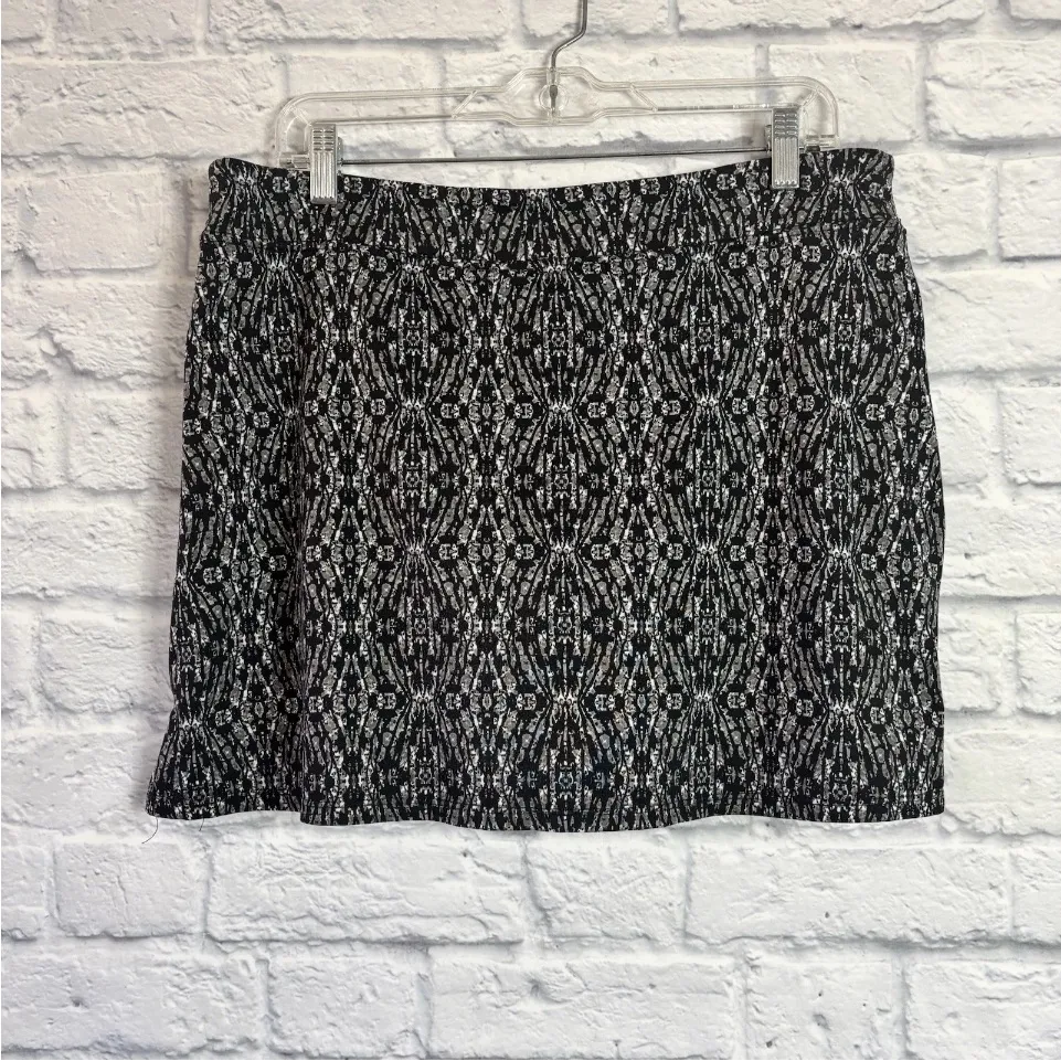 Tranquility Womens Black White Geometric Yoga Athletic Skort Size Large - Image 2