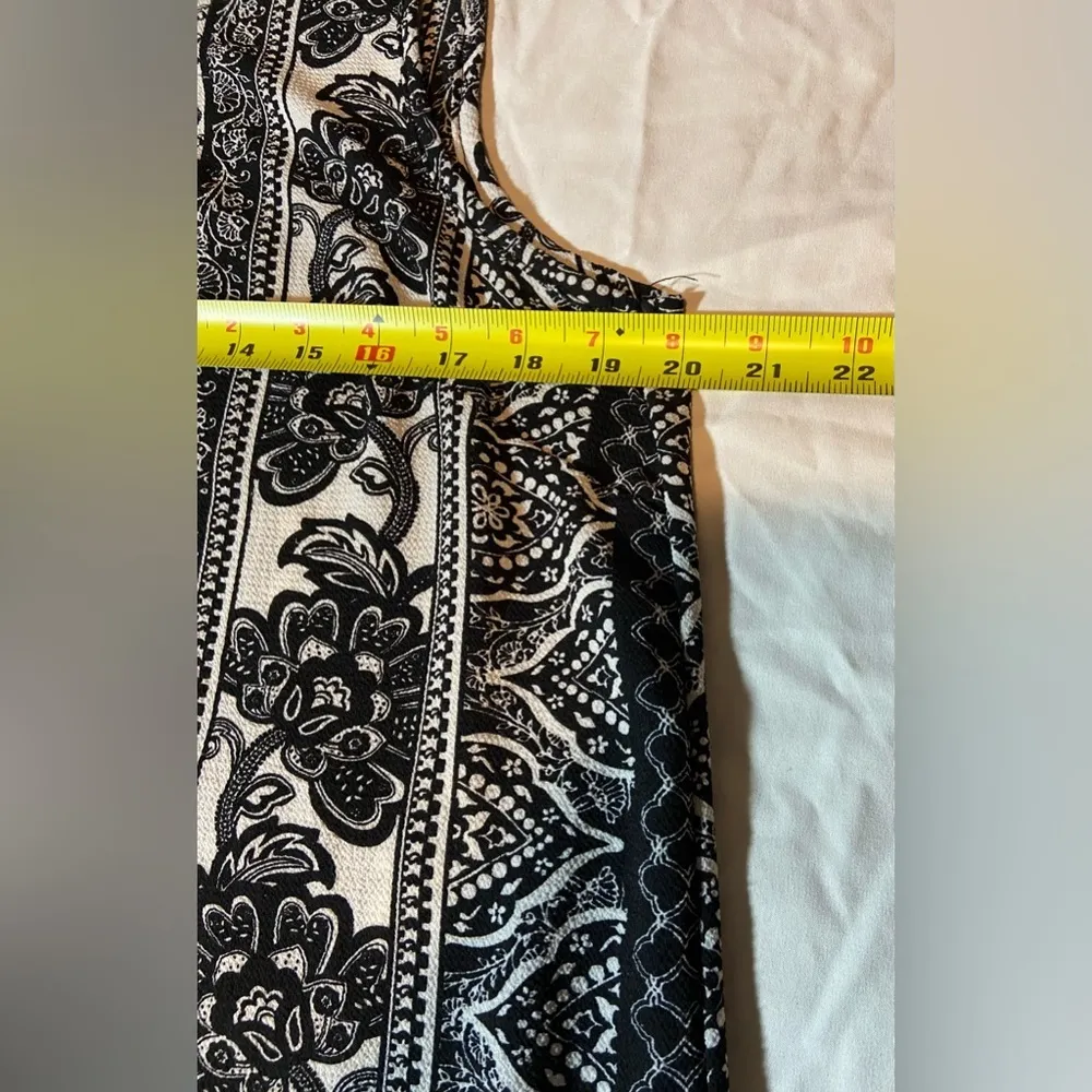 Top Fashion of NY Sz LG black white Tank Top sleeveless zipper front GUC shirt - Image 7