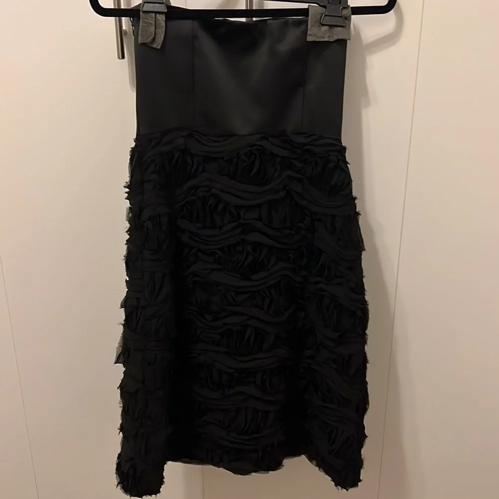 Tahari size 2 cocktail dress strapless NWT side zip  New Year’s Eve or holiday - Image 5