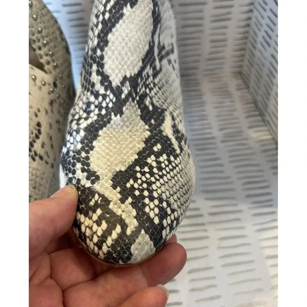 Steve Madden Rockstar Booties Side‎ Cut Out Silver Studs Women’s Size 10 - Image 7