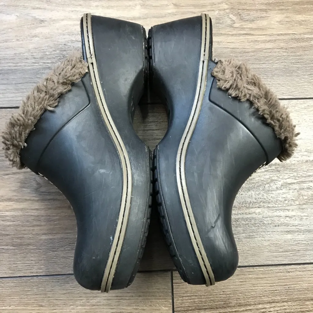 Crocs Cobbler Eva Fur Lined‎ Black Clogs Mules Women’s 8 Shoes Slip On 11552 - Image 3
