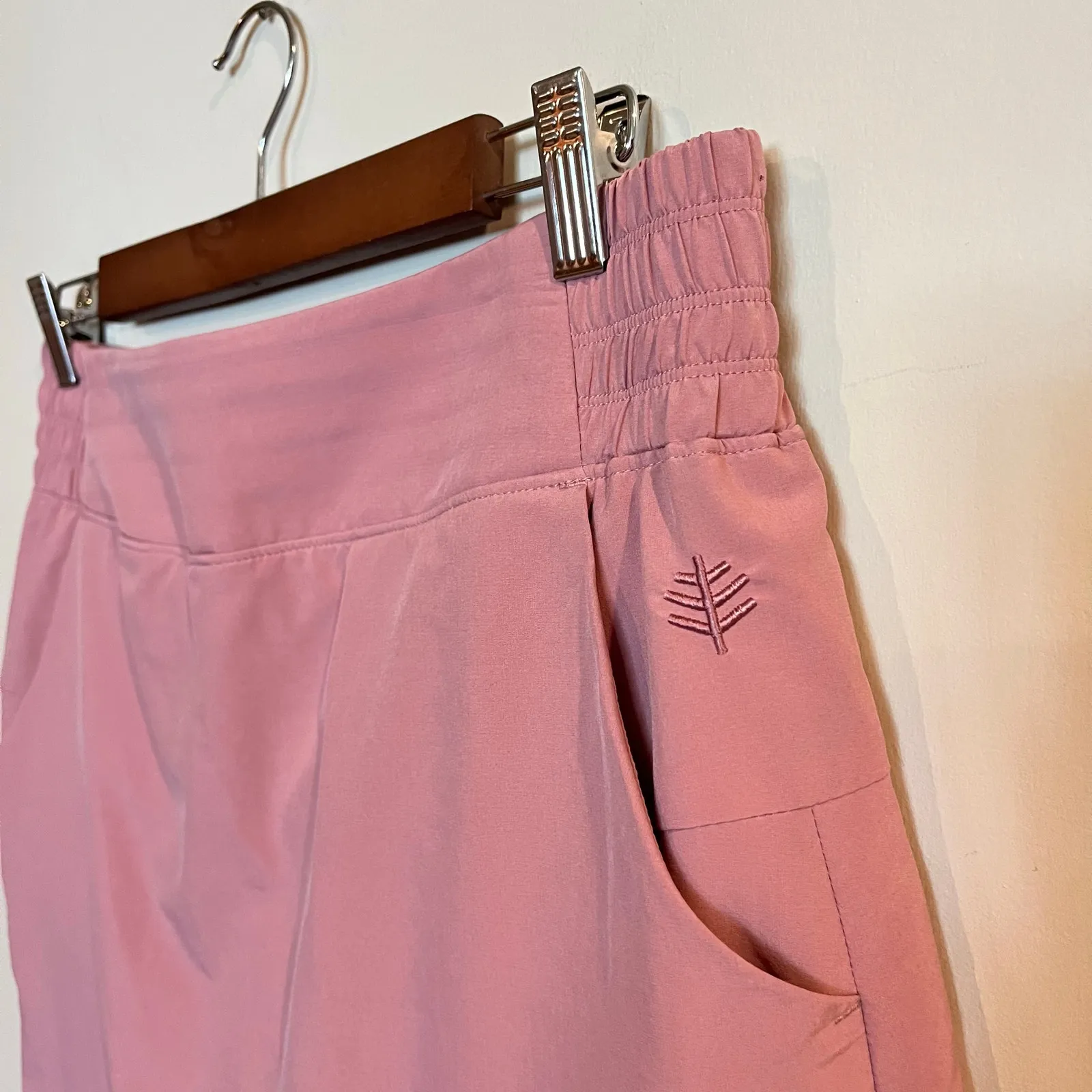 Coolibar Skirt Pisa Travel Skort Dusty Light Pink UPF 50+ Sun Protection Medium - Image 5
