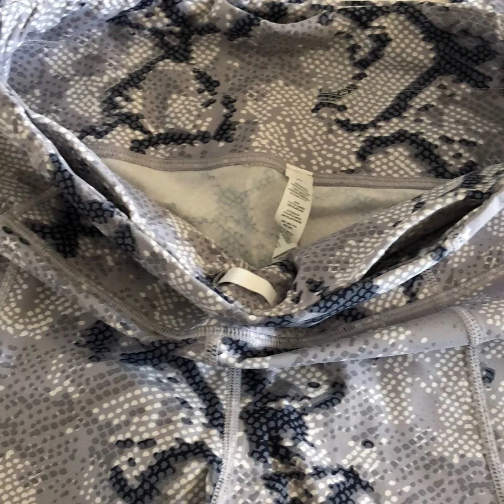 Varley Grey, White, Black Spotted Full Length Leggings - Image 6