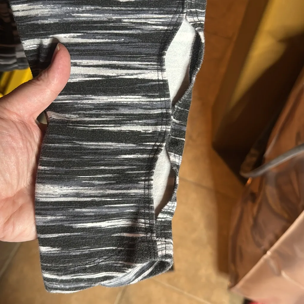 Aeropostale LLD Space Dye Lace-Up Crop Yoga Leggings Size Small - Image 4