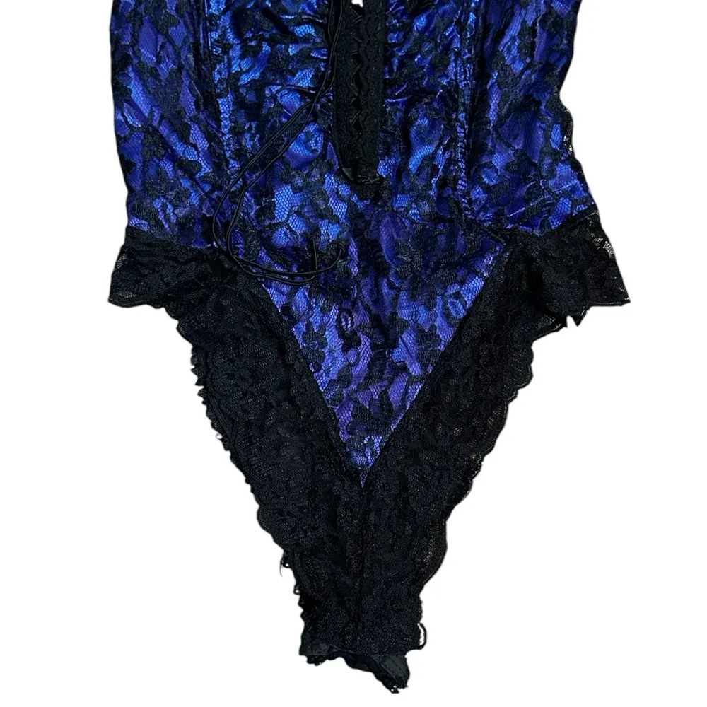 Vintage Blue Black Lace Teddi Teddy Romper Lingerie Boning Lace Up Front Small - Image 3