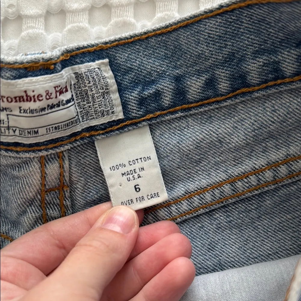 Abercrombie & Fitch Vintage High Rise Jean Shorts - Image 3
