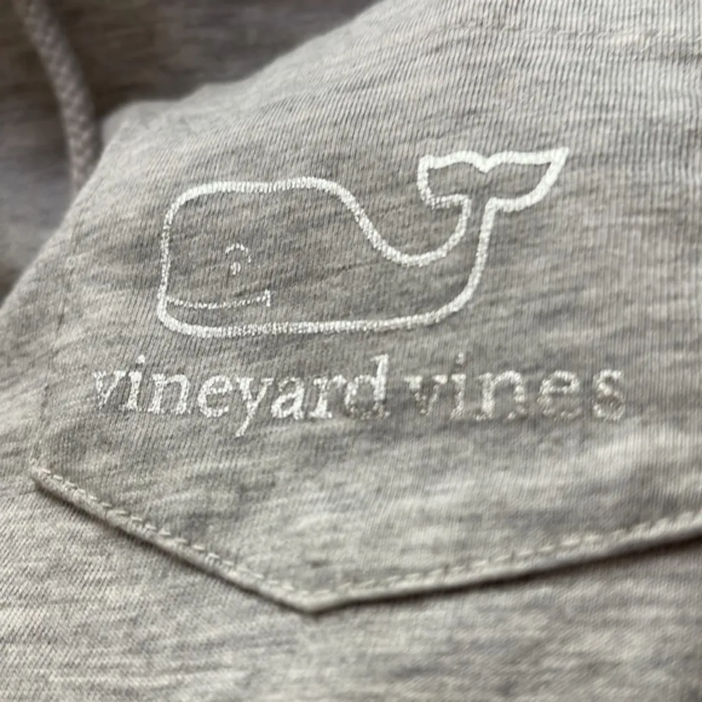 Vineyard Vines Gray Long Sleeve Drawstring Hoodie Size Medium EUC #7628 - Image 4