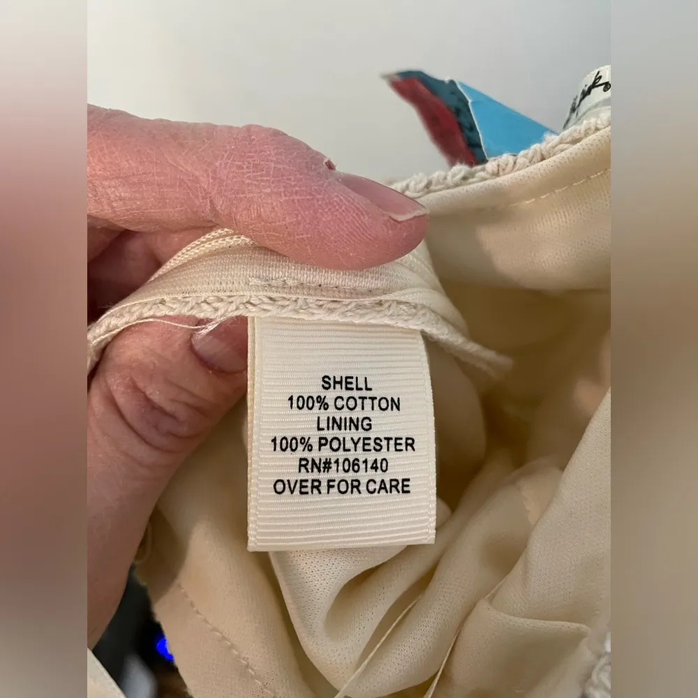 Ultra Pink Crocheted NWT  beige skirt size medium‎ - Image 5