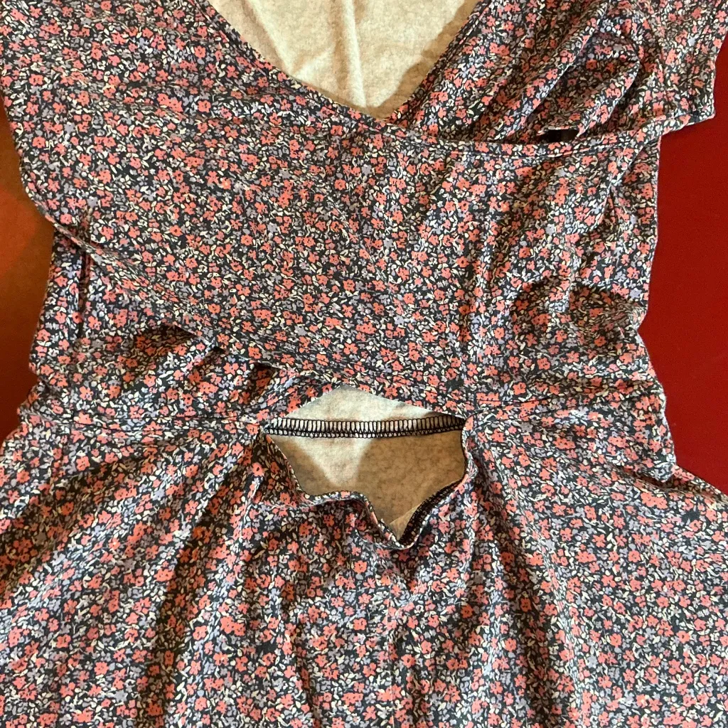 So Juniors Mini Dress woman’s med Ditsy Cross Back Fit Flare Boho Grunge Cotton - Image 6