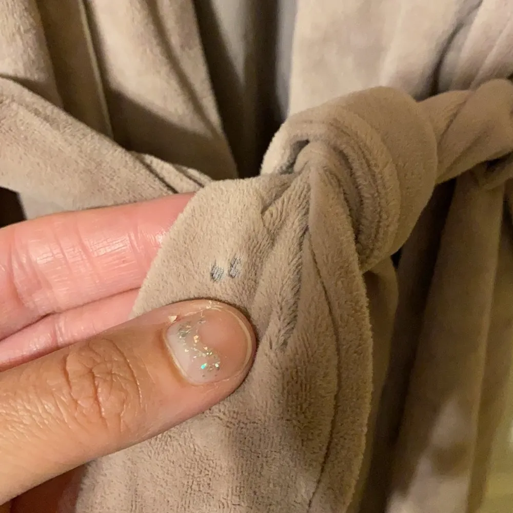 Vintage Christian Dior Monsieur tan plush velvet logo robe, one size - Image 8