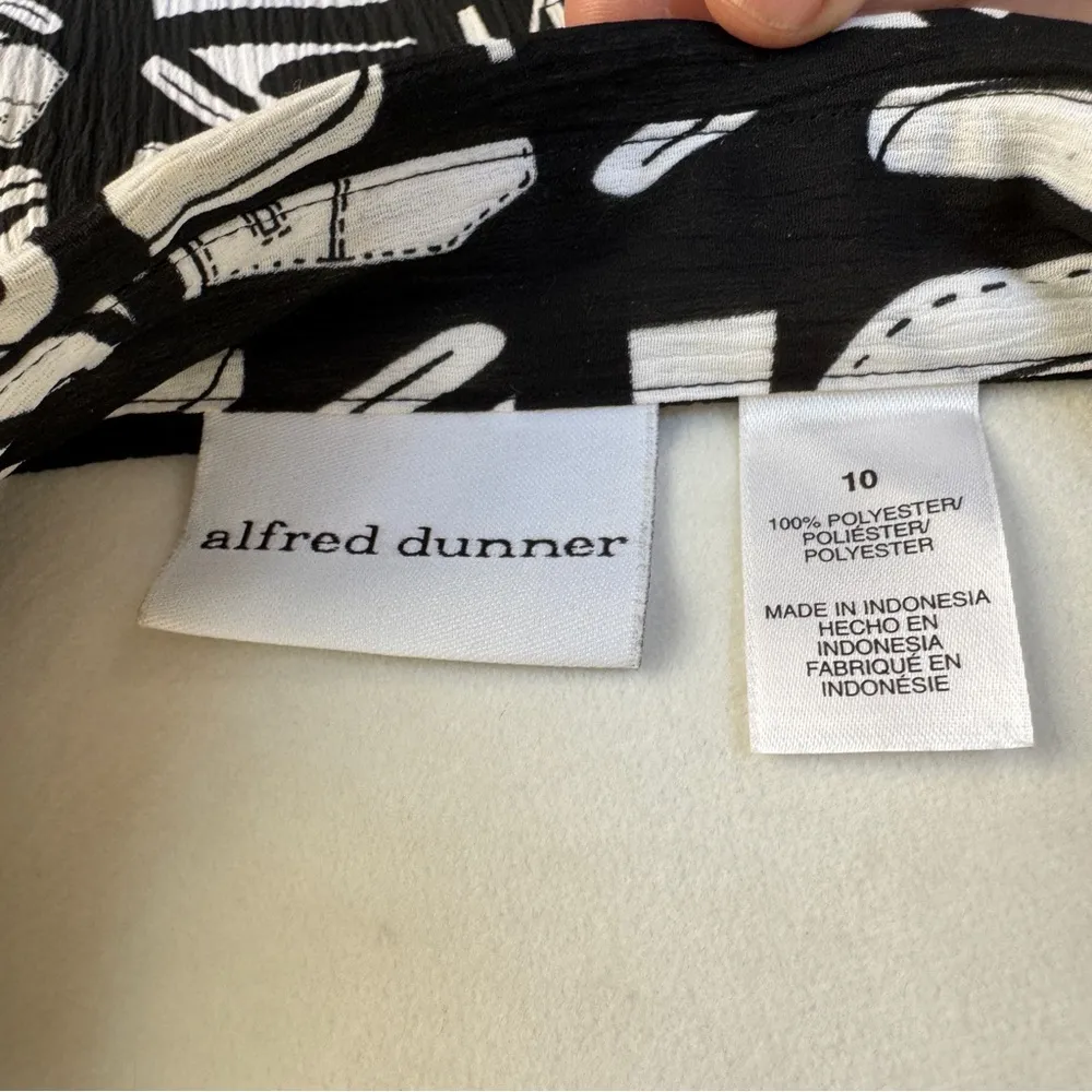 Alfred Dunner shoes purses accessories novelty print button down blouse 10 Black - Image 5