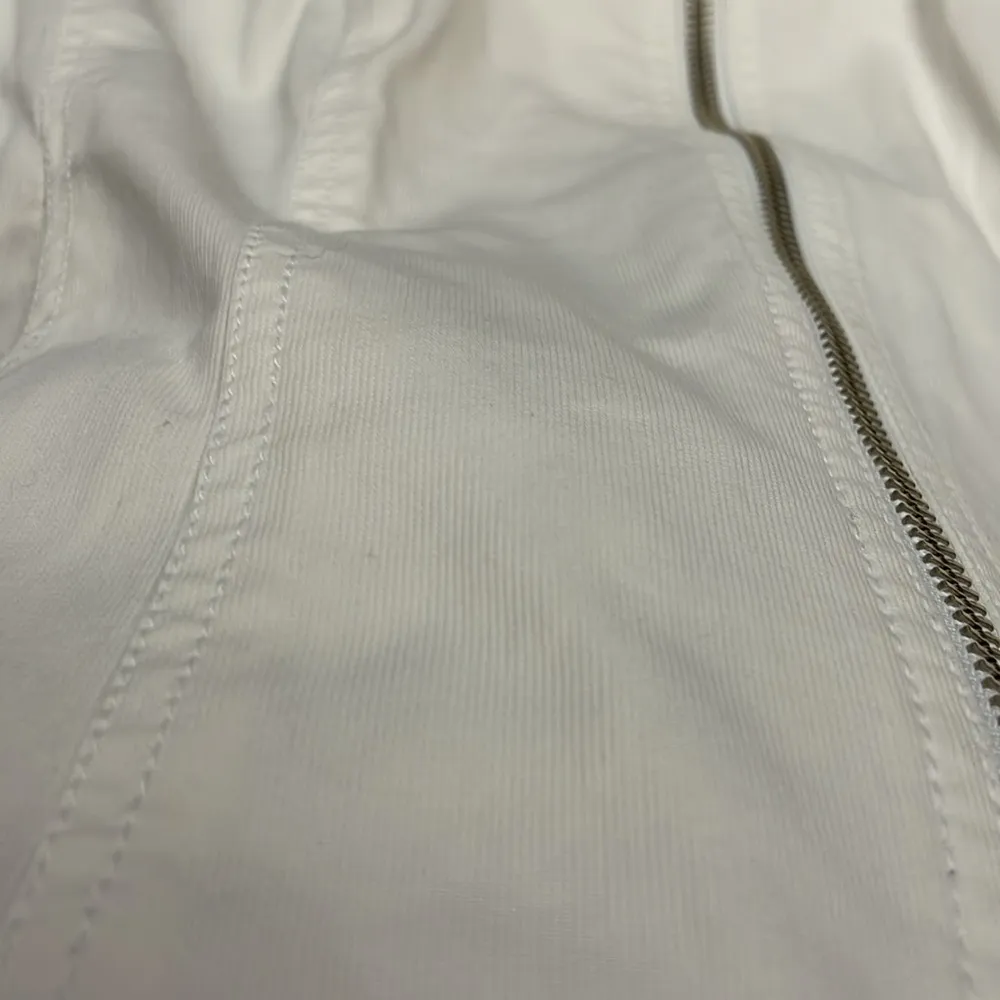 Hilton Hollis White Zip Front Crew Neck Blazer / Jacket Size 2 - Image 10