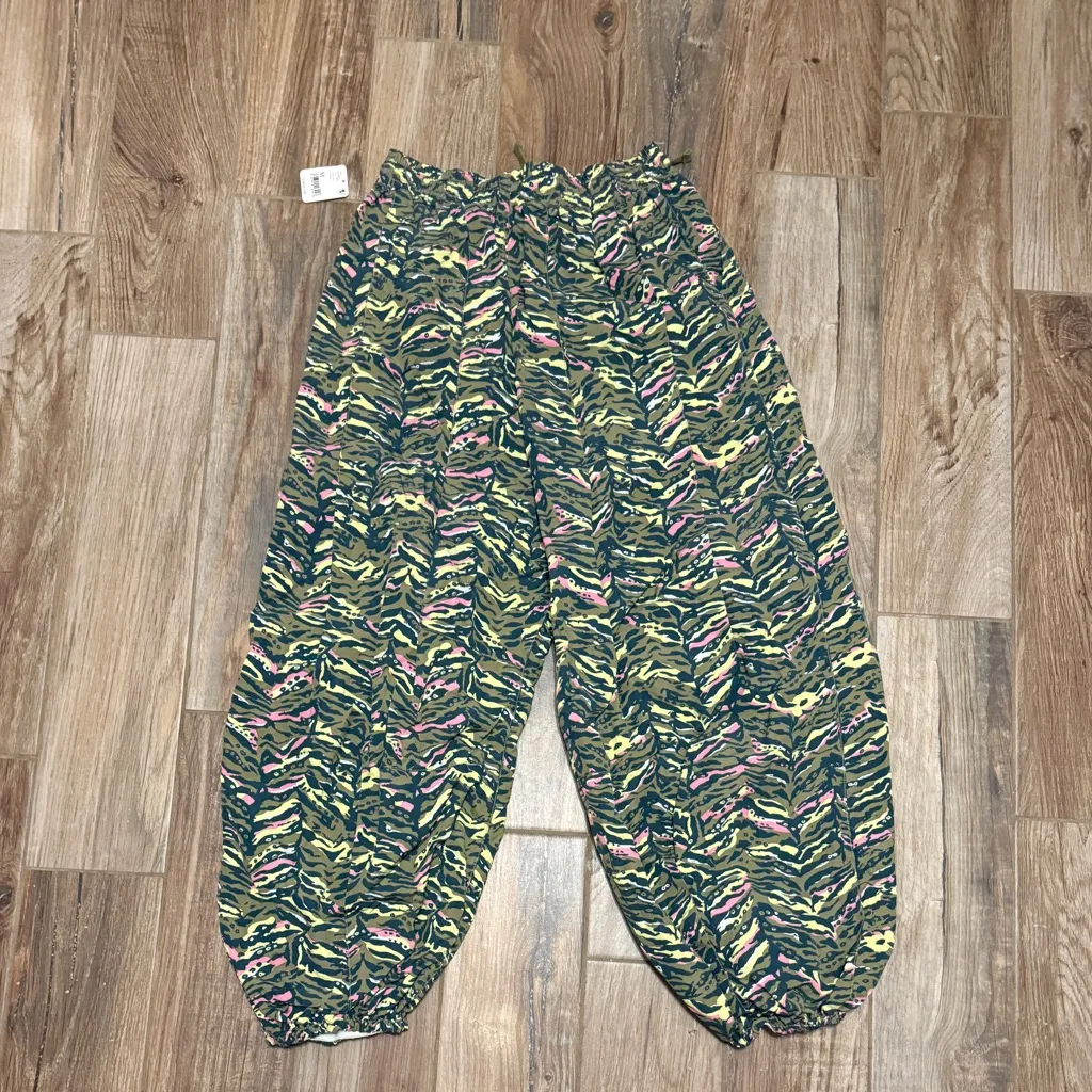 Free People Movement Zephyer Printed Pants - Image 4