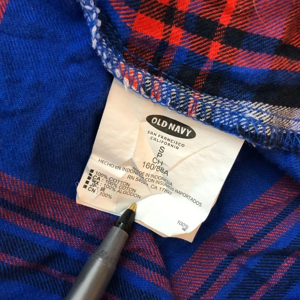 Old Navy Womens Flannel Shirt Boyfriend Fit Button Down Plaid Pocket Blue Red S - Image 4