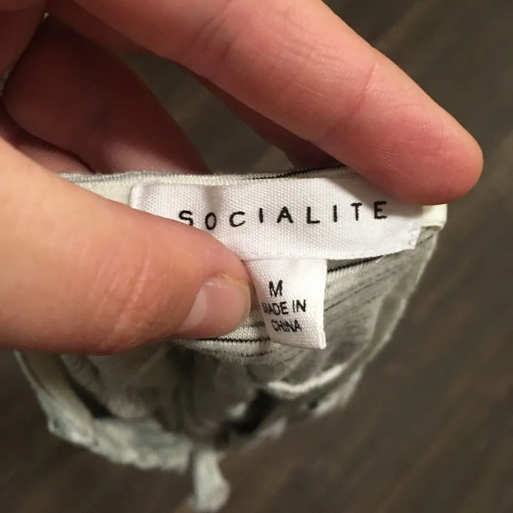 Socialite NWOT  retro tie front knit top - Image 2