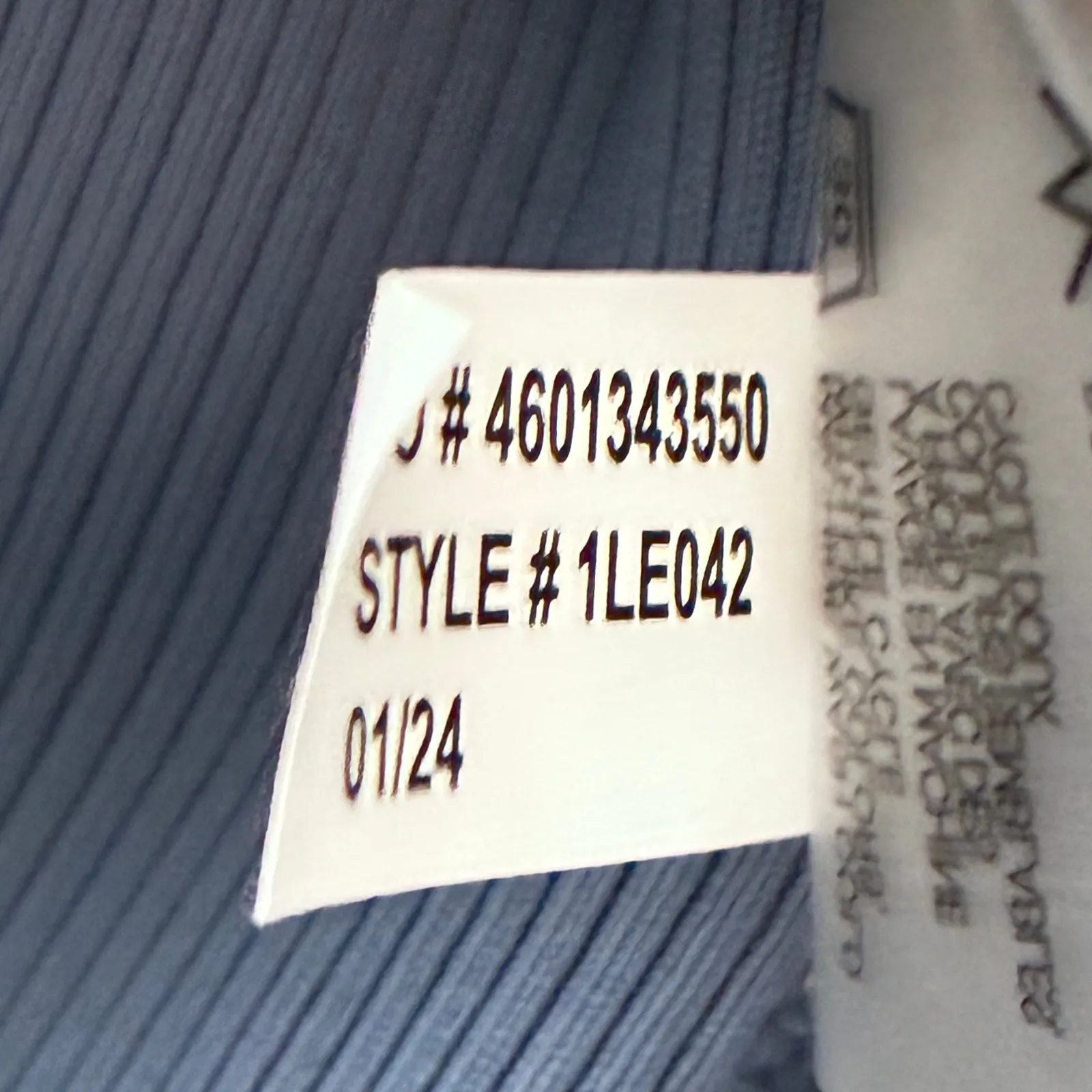 Travis Mathew Top Movement Short Sleeve V Neck Polo Shirt Blue Womens Small New - Image 10