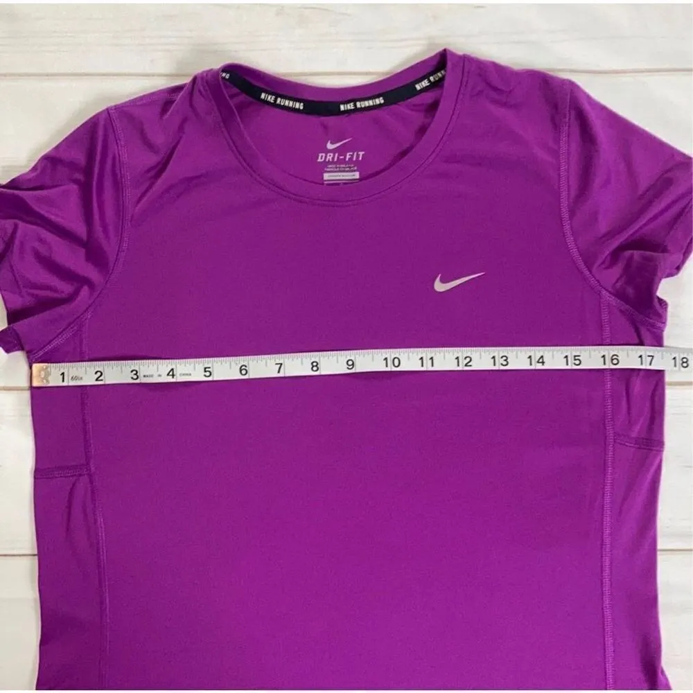 Nike Dri-Fit Purple Short Sleeve Running Tee Size Small - Image 6