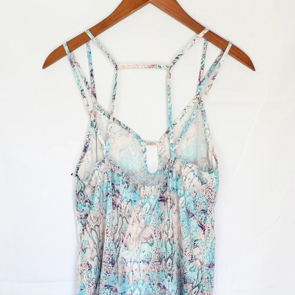 🆕 Lovers + Friends | Vacay Cami in Pastel Python - Image 5