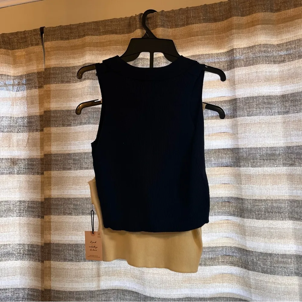Sincerely Jules Cream And Navy Ribbed Tank Top Set Size Medium - Image 2