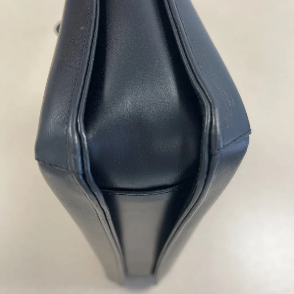 Givenchy Vintage Whip Leather Shoulder Bag - Black - Preowned - Image 9