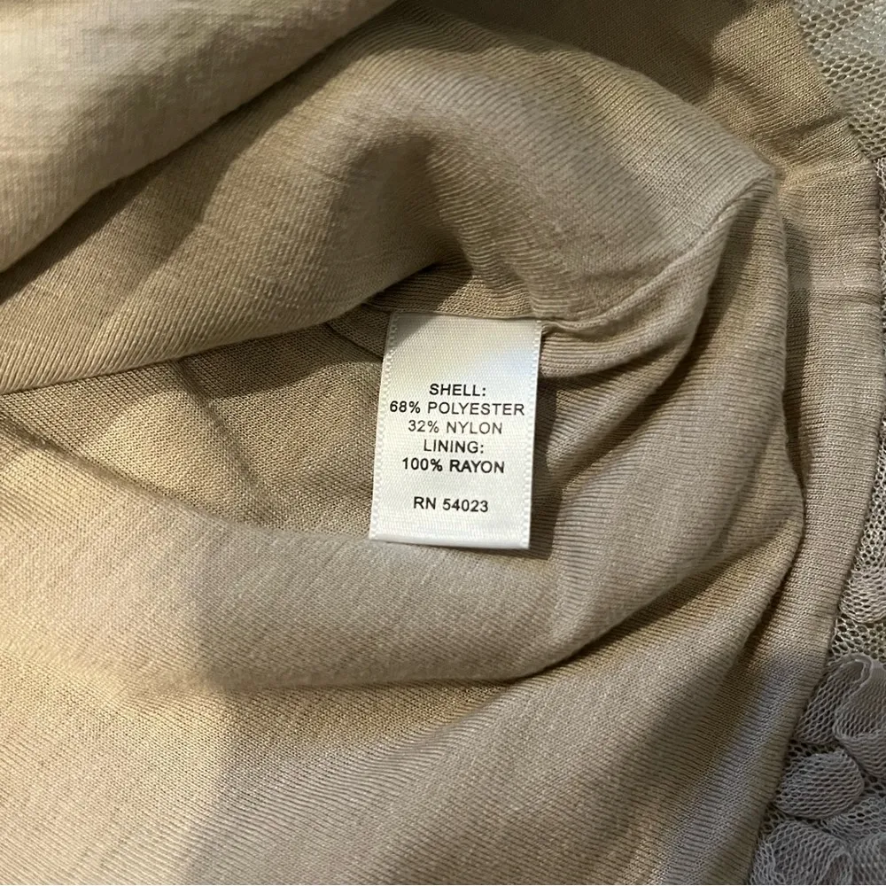 Banana Republic Taupe Textured Mesh Floral Sleeveless Shell Top, Sz S - Image 13