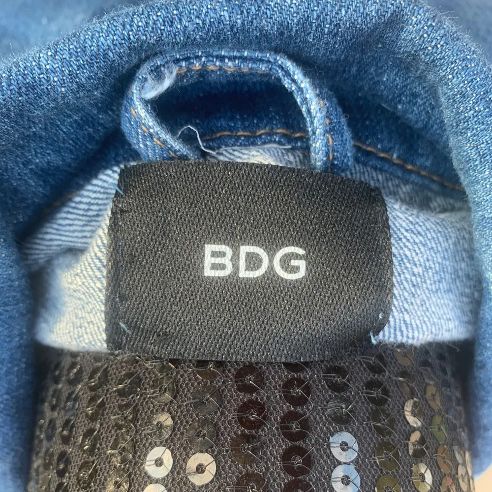 💗  Distressed Denim Button Up Vest - Image 5