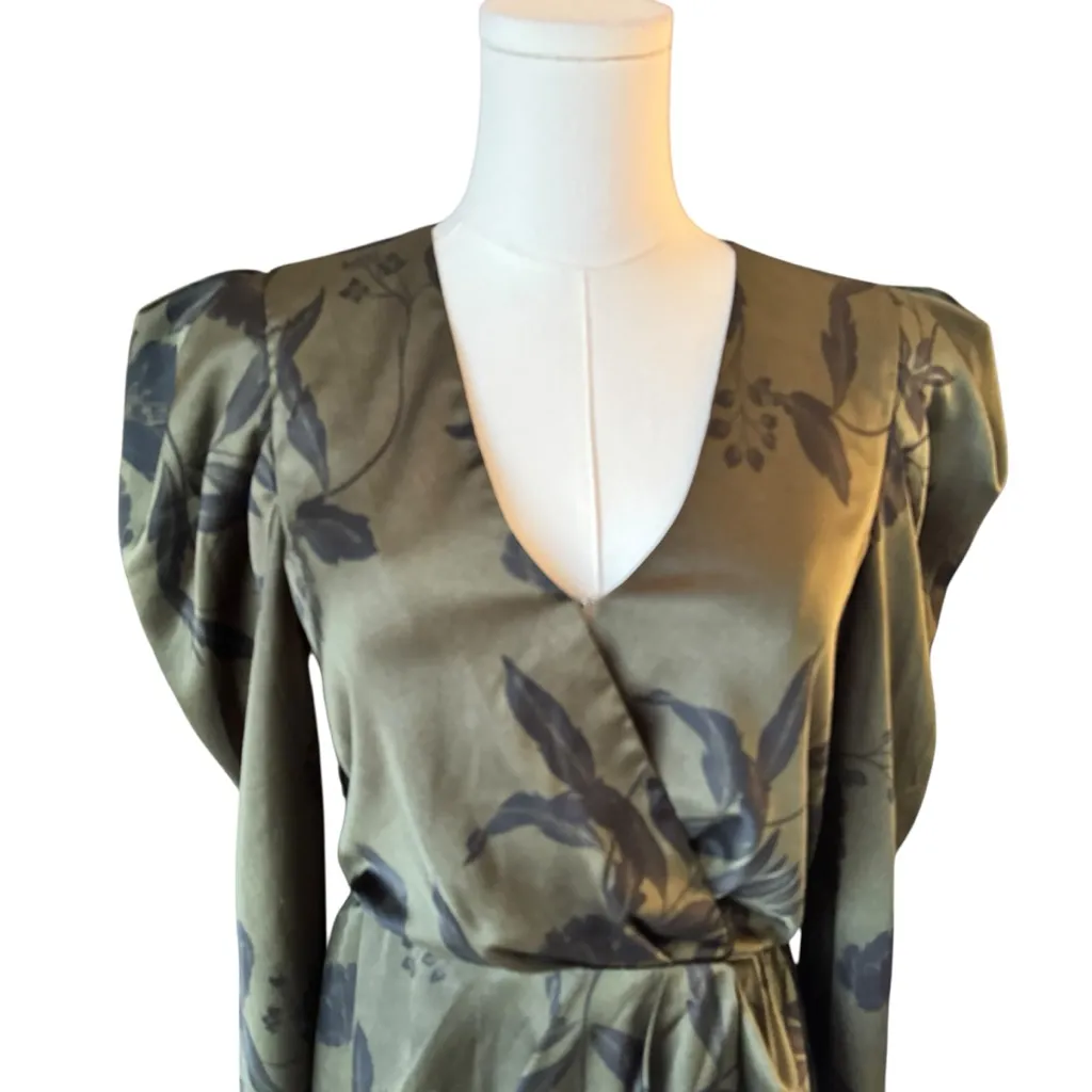 ASTR the Label - Jocelyn Olive Green Floral Puff Long Sleeve Mini Dress Sz XS - Image 4