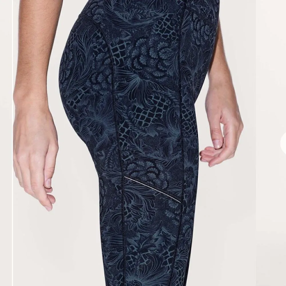 Lululemon Speed Up Tight Full-On Luxtreme 28" Nouveau Mach Blue Black Size 6 - Image 4