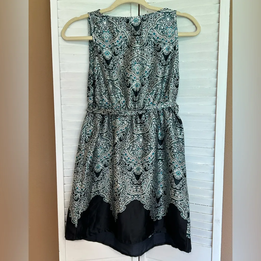 Motherhood Maternity Size Small Sleeveless Cowl Neck Paisley Dress satin - Image 3