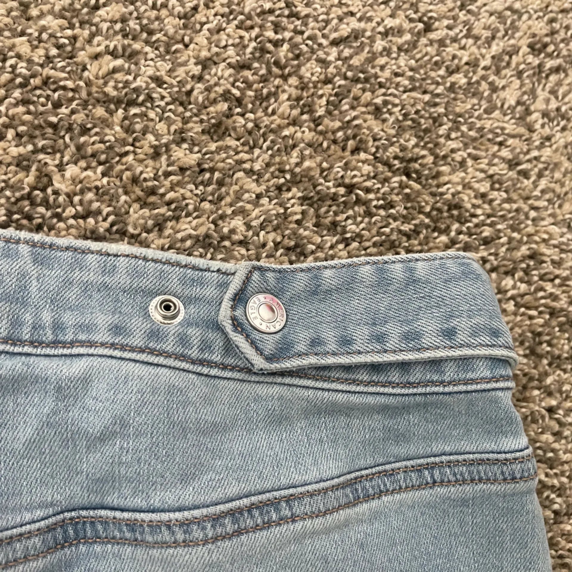 NWT Women’s American Eagle Super High-Rise Baggy Wide Leg Jeans Size 8 Short - Image 7