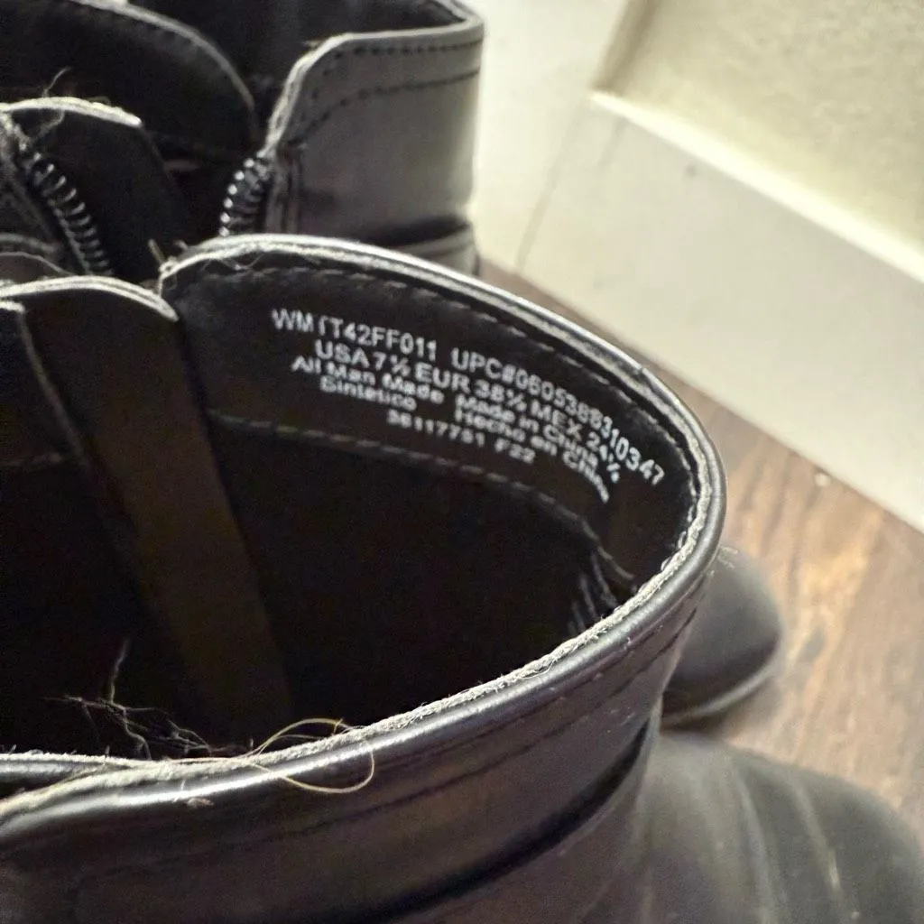 Time and Tru Women’s 7.5 Black Faux Leather Boots Booties - Image 3