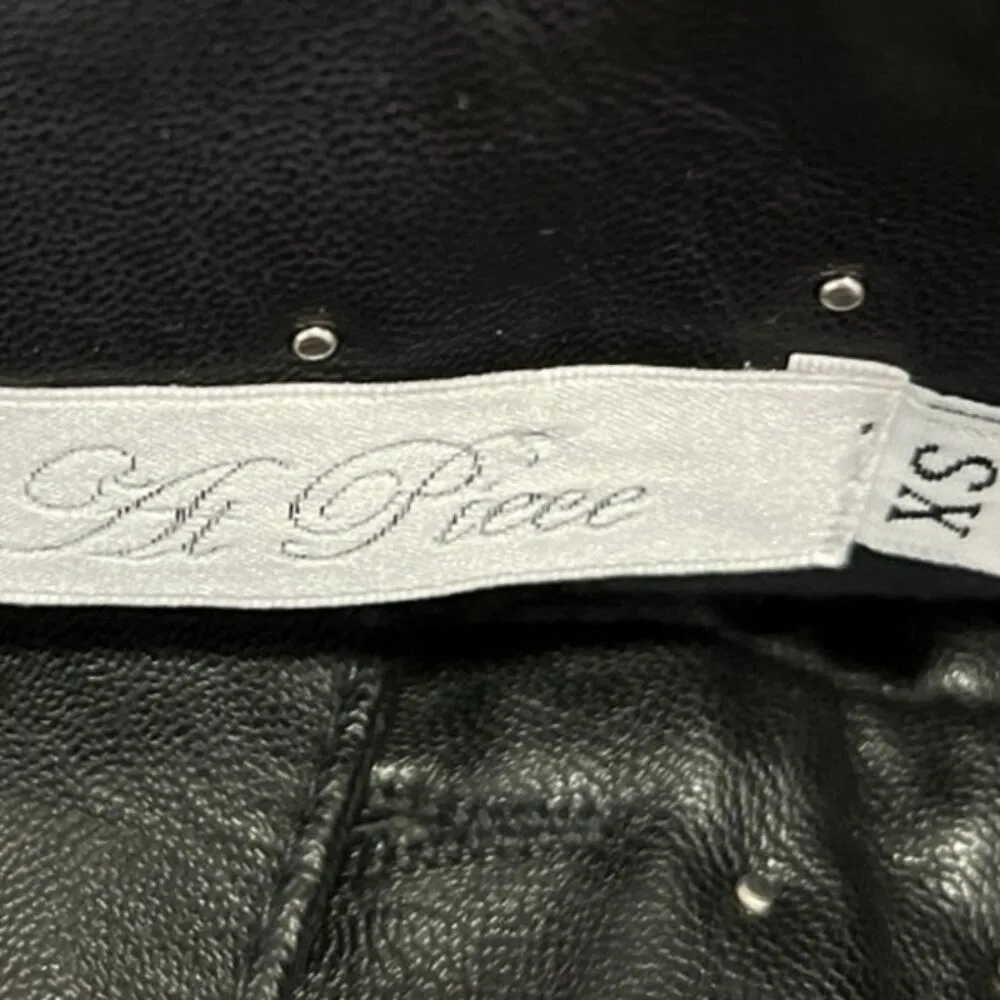 At Piece Black Studded Button Front High Waisted Edgy Pocket Casual Shorts Sz XS - Image 5