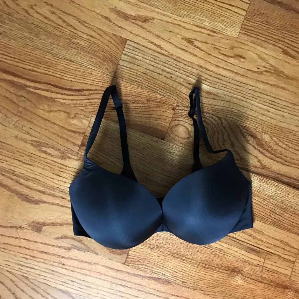 Skims Teardrop Black Women's Bra NWOT - Image 3