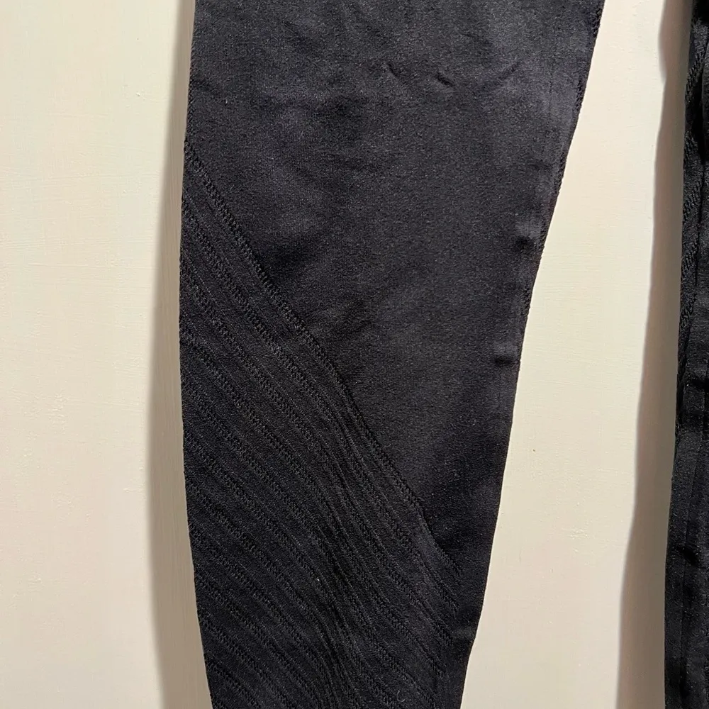 Lululemon Enlighten Tight in Inkwell - Image 3