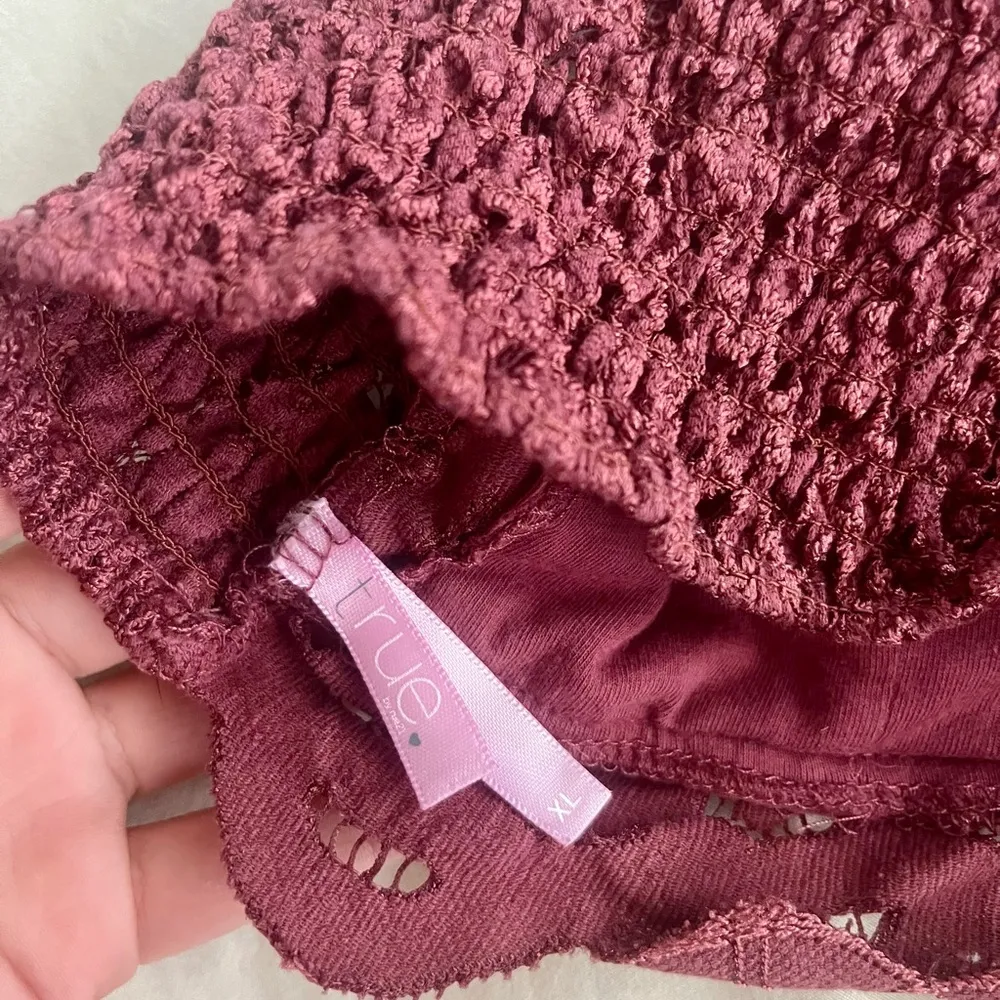 Burgundy Lace Bralette - Image 4