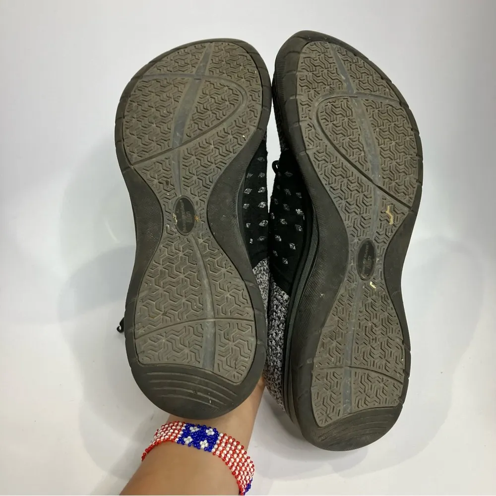 Nurse mates align Torri sneakers gray black womens size 11 work professional - Image 7