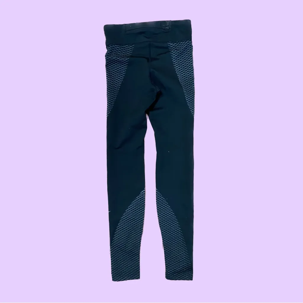 Nike Zonal Strength Black and Gray / Silver Leggings 🔥 - Image 2