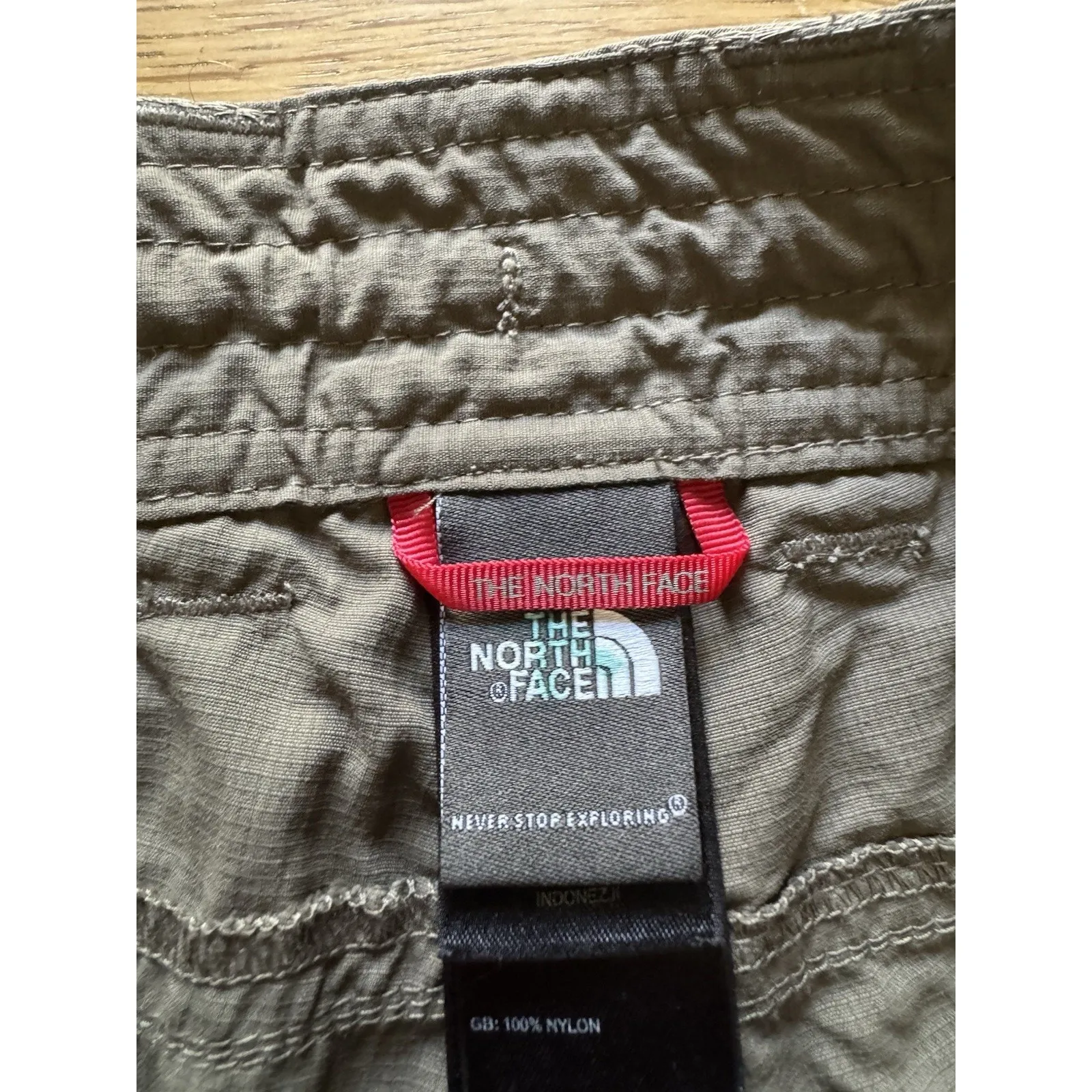 The North Face Shorts Women Size 6 Green Bermuda Hiking Nylon Quick Dry Outdoor - Image 3