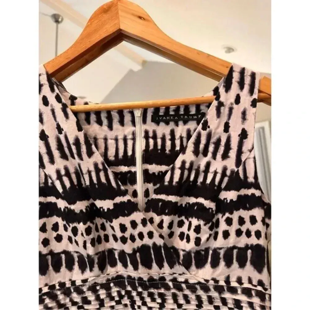 Ivanka Trump Linen Fit and‎ Flare Striped  Dress Size 4 - Image 2