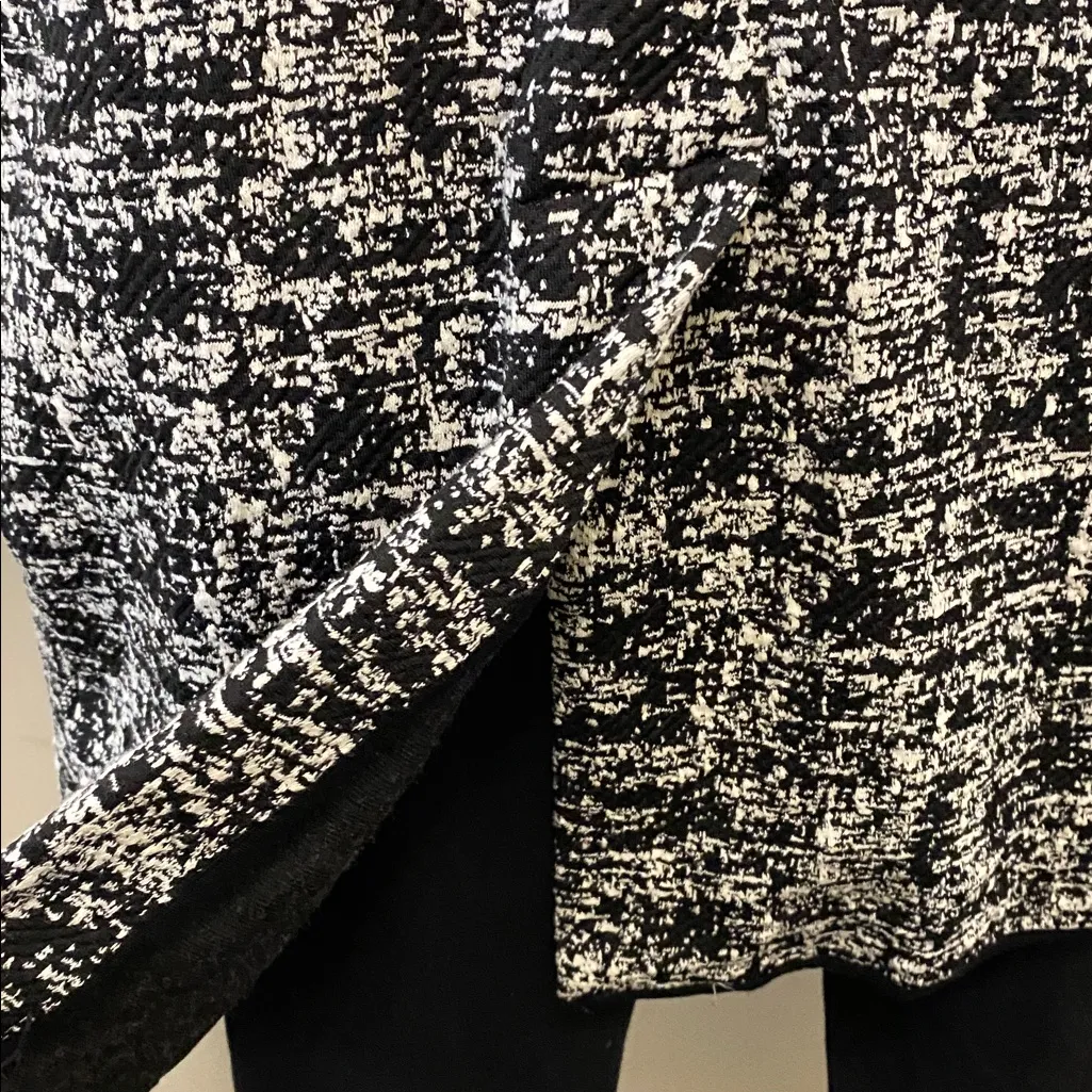 Philosophy | Black and White Heathered Oversized Blazer/Cardigan Size medium - Image 6