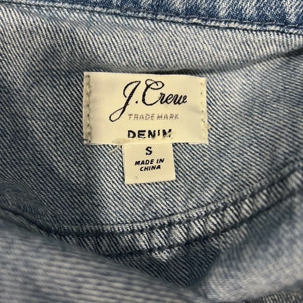 J. Crew Denim Sleeveless Jean Button Front Vest Size‎ Small - Image 4